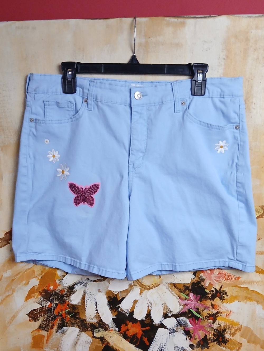 Crown & Ivy Upcycled Embroidered Shorts Boho Size 16
